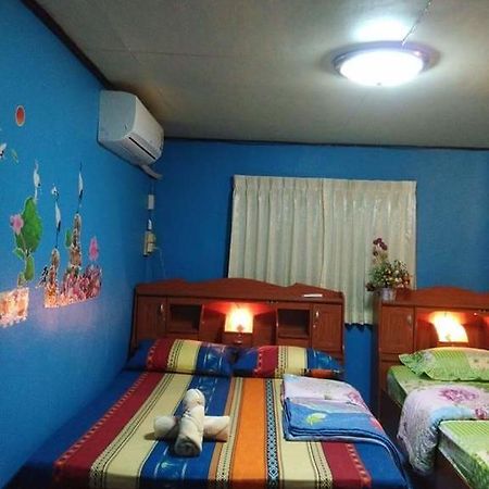 Patchaya Guesthouse Ампхава Екстер'єр фото
