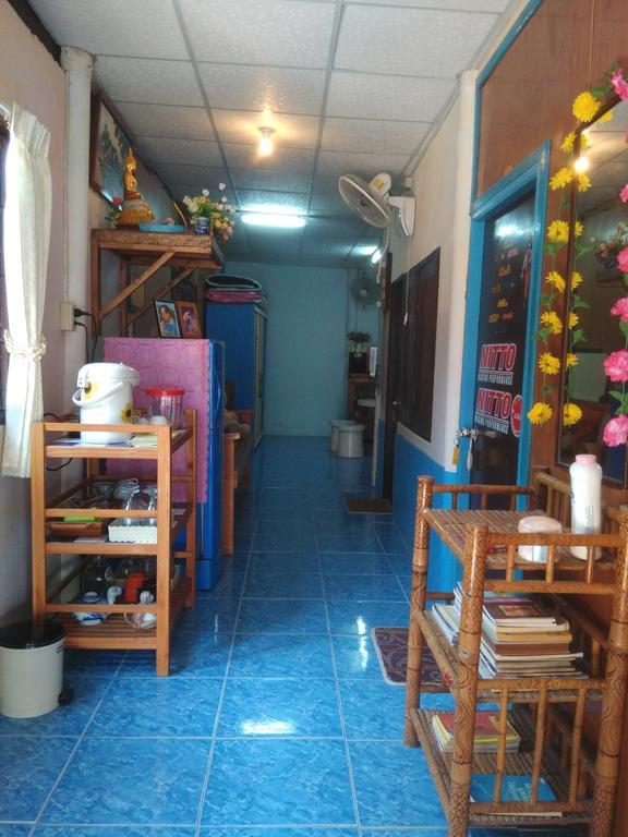 Patchaya Guesthouse Ампхава Екстер'єр фото